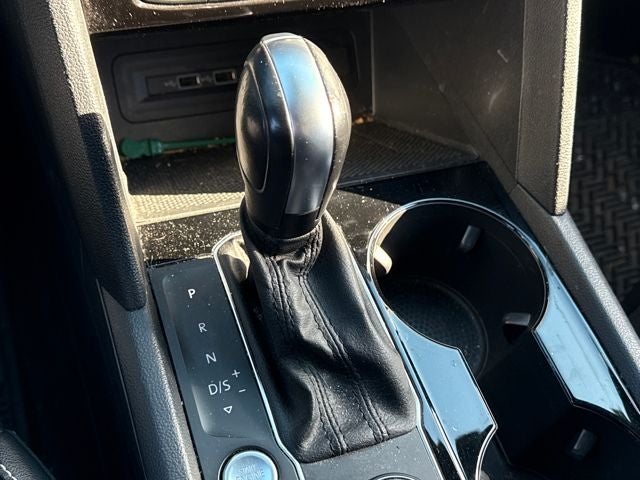 2020 Volkswagen Atlas Cross Sport 3.6L V6 SEL R-Line