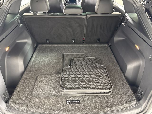 2020 Volkswagen Atlas Cross Sport 3.6L V6 SEL R-Line