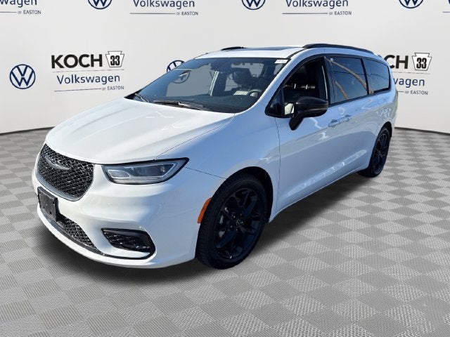 2025 Chrysler Pacifica Limited