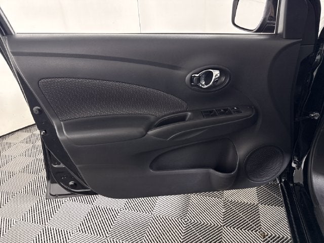2019 Nissan Versa SV