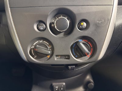 2019 Nissan Versa SV