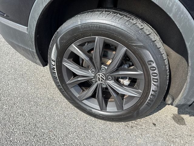 2022 Volkswagen Tiguan SE