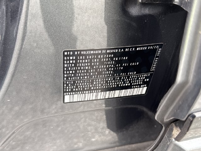 2024 Volkswagen Tiguan SE R-Line Black