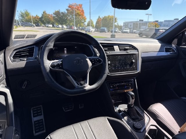 2024 Volkswagen Tiguan SE R-Line Black