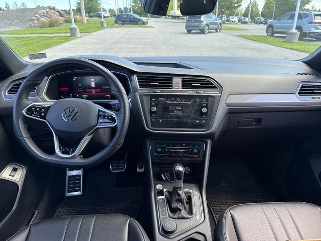 2022 Volkswagen Tiguan SE R-Line Black