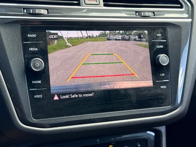 2022 Volkswagen Tiguan SE R-Line Black
