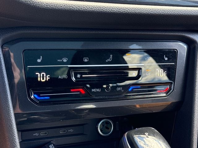 2022 Volkswagen Tiguan SE R-Line Black