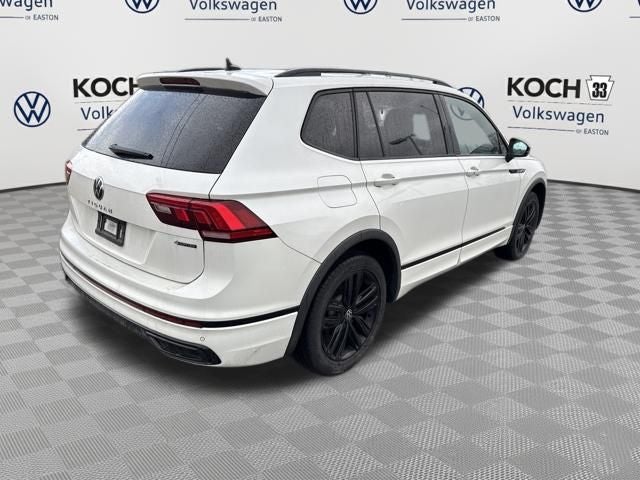 2022 Volkswagen Tiguan SE R-Line Black