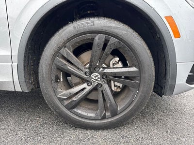 2023 Volkswagen Tiguan SE R-Line Black