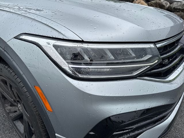 2023 Volkswagen Tiguan SE R-Line Black