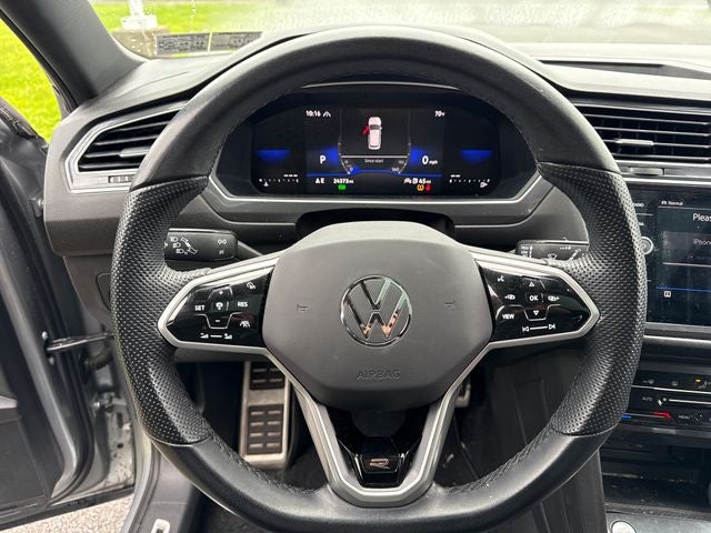 2023 Volkswagen Tiguan SE R-Line Black