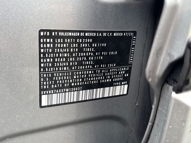 2023 Volkswagen Tiguan SE R-Line Black