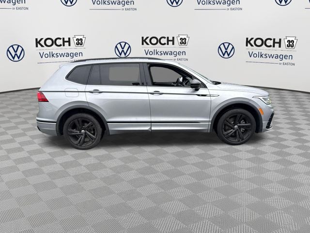2023 Volkswagen Tiguan SE R-Line Black