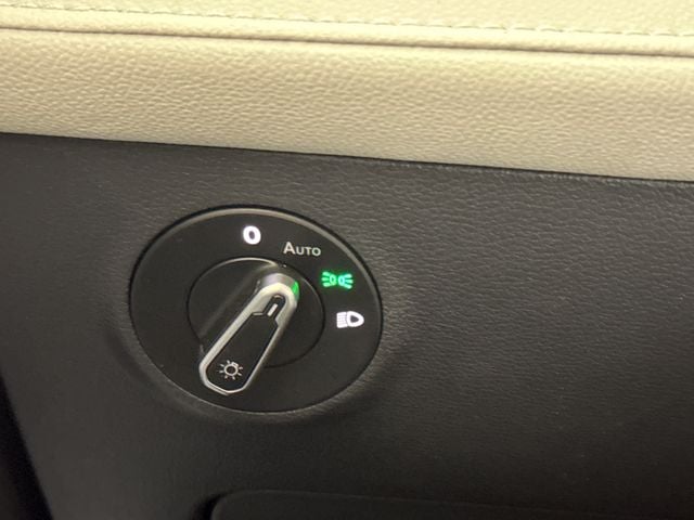 2025 Volkswagen Taos S