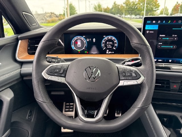 2025 Volkswagen Tiguan SEL R-Line