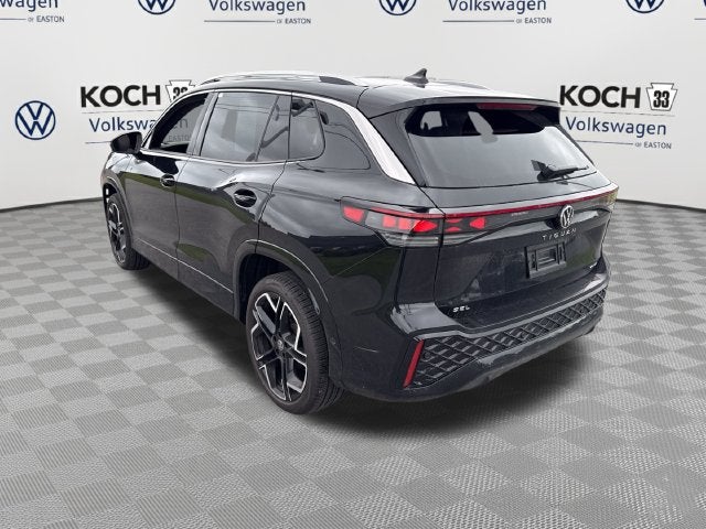 2025 Volkswagen Tiguan SEL R-Line
