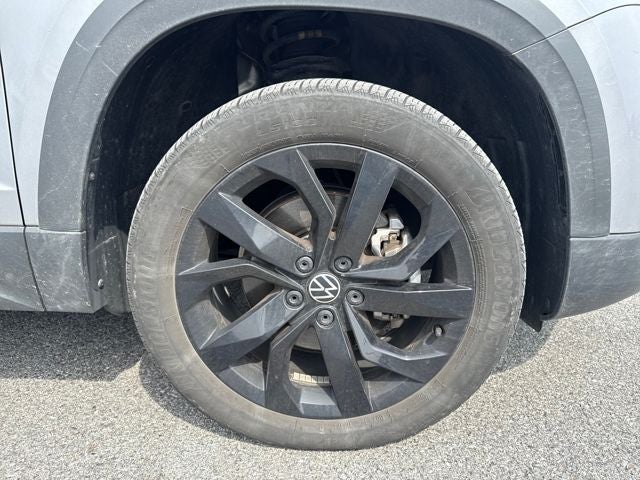 2023 Volkswagen Taos SE