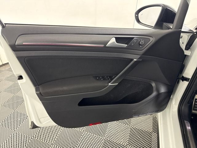 2021 Volkswagen Golf GTI S