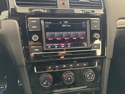 2021 Volkswagen Golf GTI S