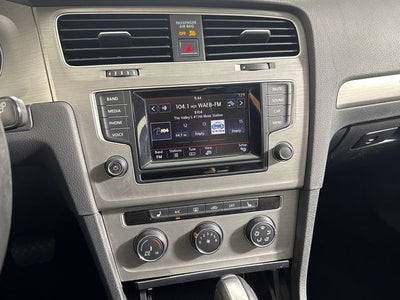 2015 Volkswagen Golf SportWagen TSI SE