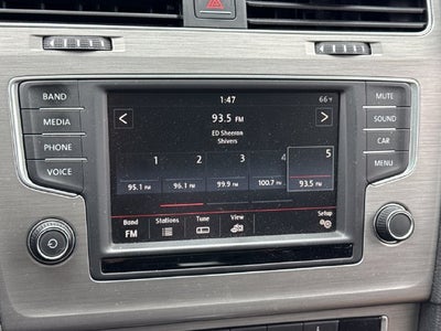 2016 Volkswagen Golf SportWagen TSI SE