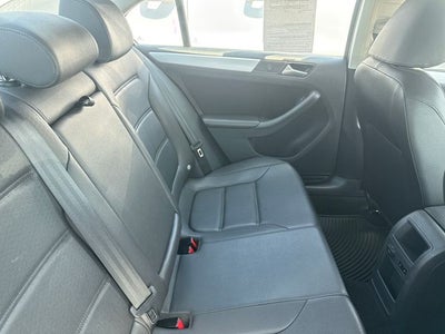 2014 Volkswagen Jetta SE w/Connectivity/Sunroof PZEV