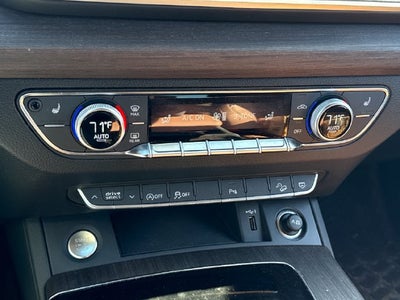 2023 Audi Q5 Premium