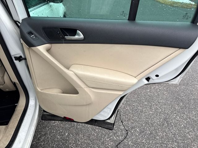 2014 Volkswagen Tiguan Base