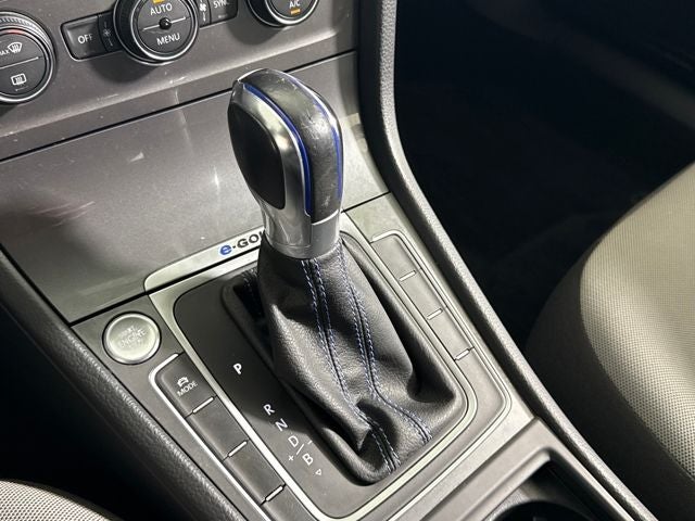 2016 Volkswagen e-Golf SE