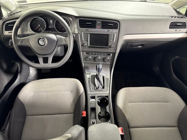 2016 Volkswagen e-Golf SE