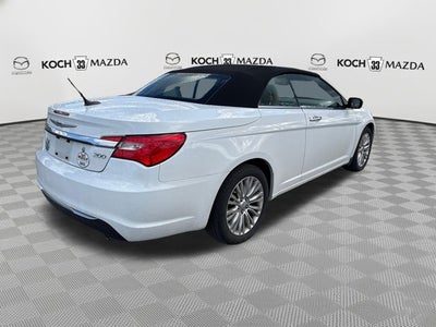 2013 Chrysler 200 Limited