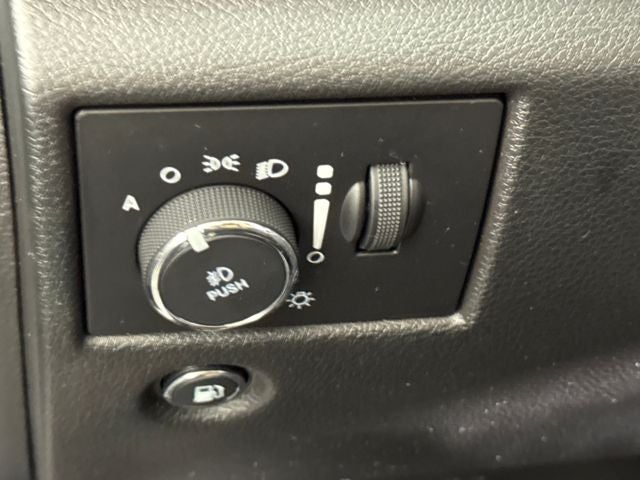 2020 Jeep Grand Cherokee Laredo E