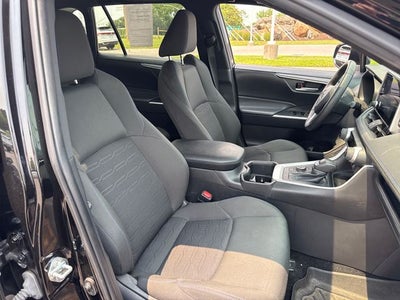 2024 Toyota RAV4 Hybrid SE