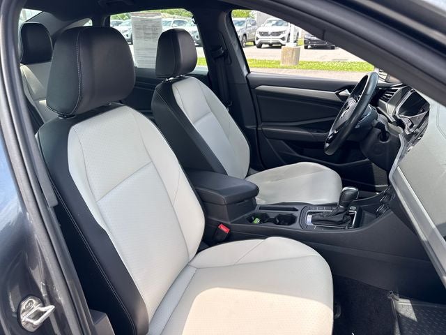 2019 Volkswagen Jetta R-Line