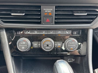 2019 Volkswagen Jetta R-Line