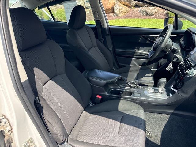 2019 Subaru Impreza 2.0i