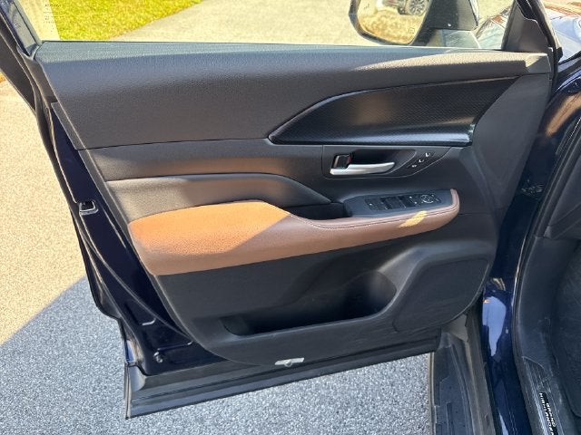 2025 Toyota Grand Highlander Hybrid MAX Platinum
