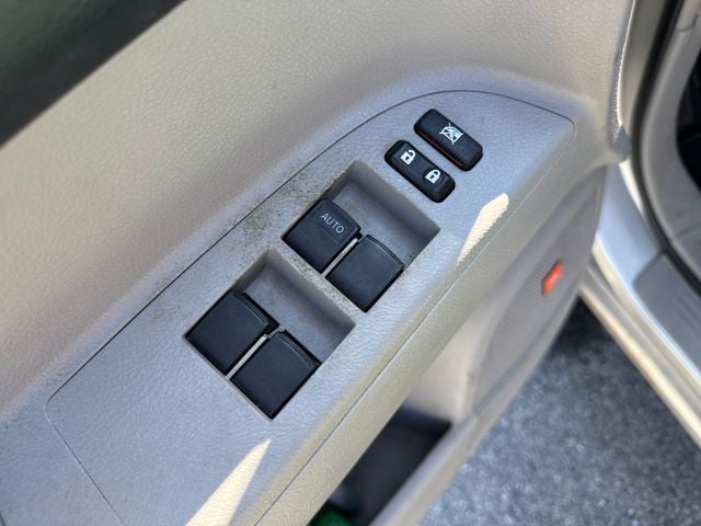 2011 Toyota Highlander SE