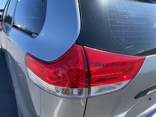 2012 Toyota Sienna Base 7 Passenger