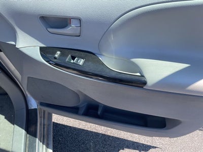 2012 Toyota Sienna Base 7 Passenger