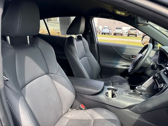 2022 Toyota Venza LE