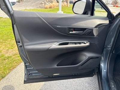 2022 Toyota Venza LE