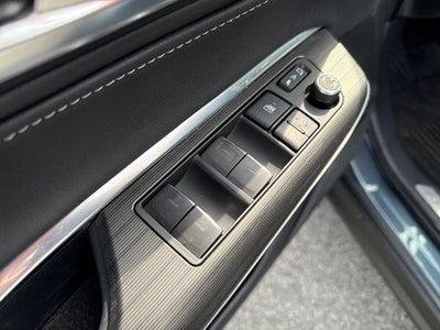 2022 Toyota Venza LE