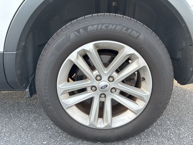 2017 Ford Explorer Base