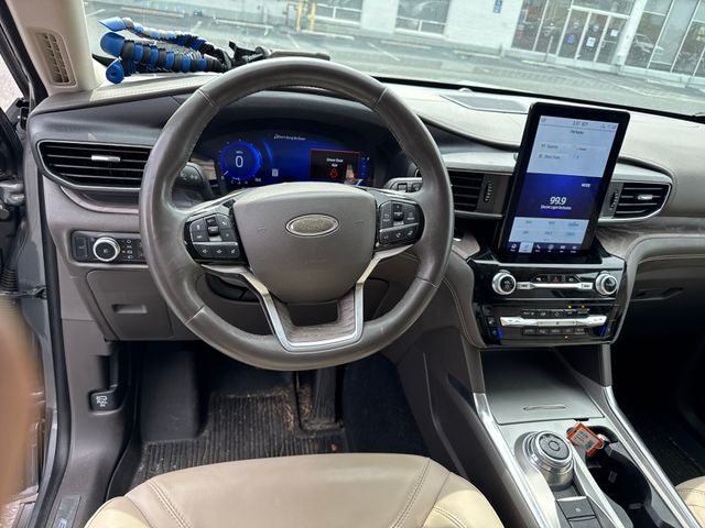 2023 Ford Explorer Platinum