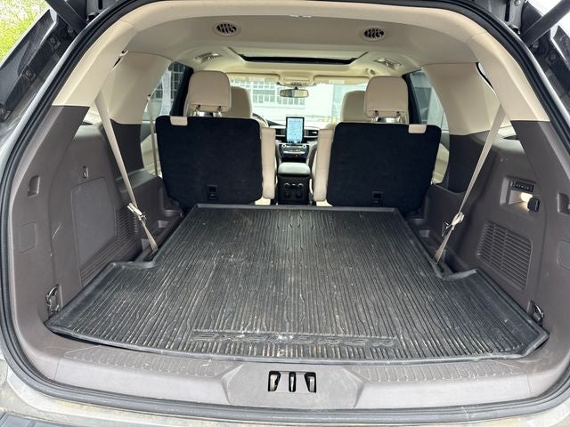 2023 Ford Explorer Platinum