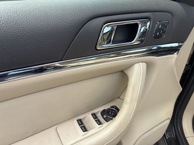 2013 Lincoln MKS Base