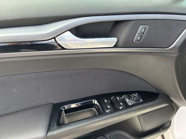 2014 Ford Fusion Hybrid SE