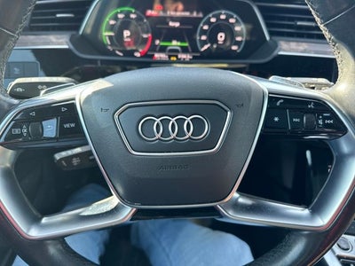 2022 Audi e-tron Premium quattro