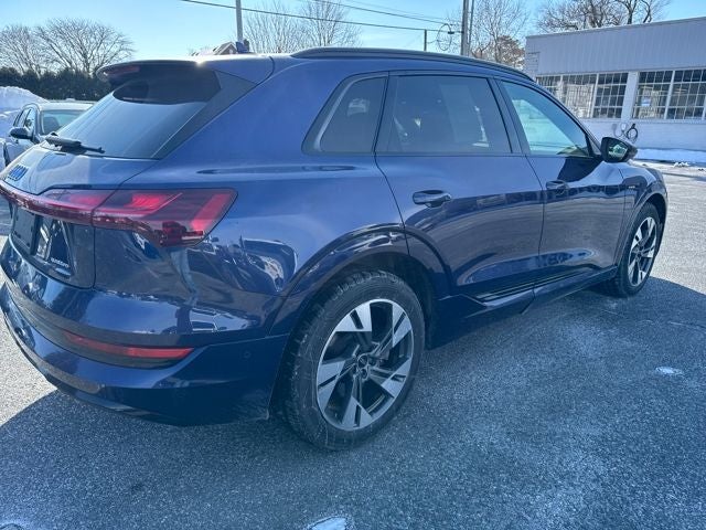2022 Audi e-tron Premium quattro